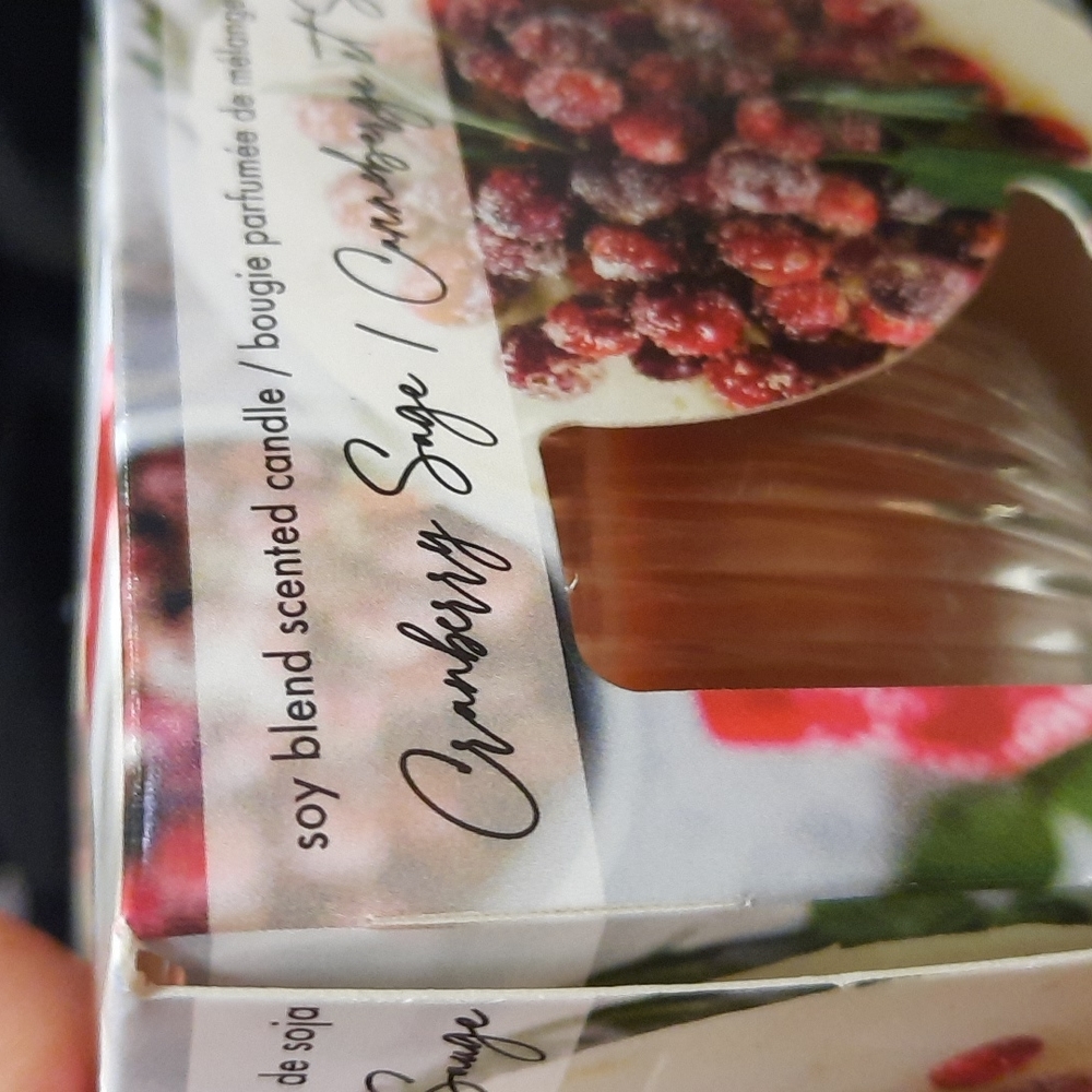 Soy blended candles ( 4) scents 3 Oz each - Picture 4 of 5